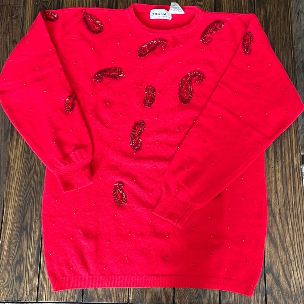 GUC Brama International vintage red sweater